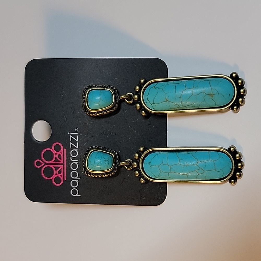 Paparazzi turquoise earrings